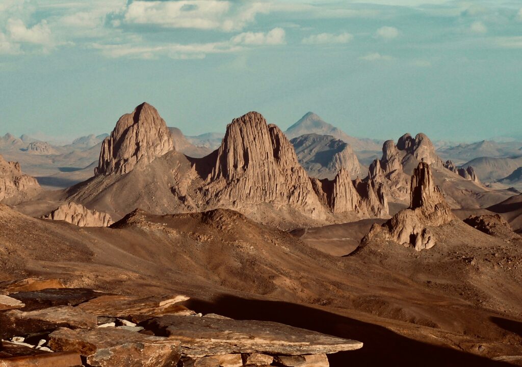azzedine-rouichi-9P4PigAh7Ho-unsplash